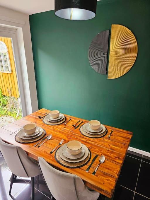 Homebird Property - Buckton House ليدز المظهر الخارجي الصورة