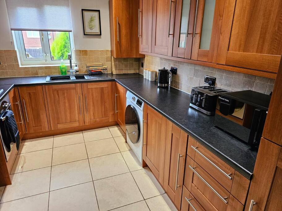 Homebird Property - Buckton House ليدز المظهر الخارجي الصورة