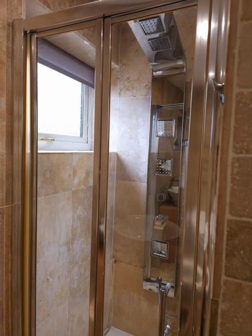 Homebird Property - Buckton House ليدز المظهر الخارجي الصورة